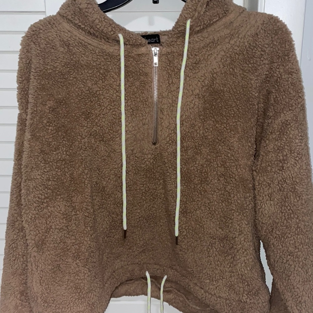 Brown sherpa half zip sweatshirt. Size L